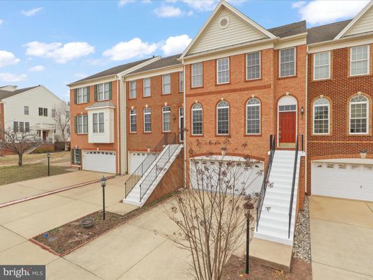Attached, Exterior, Facade, Brick Facade, Rowhouse