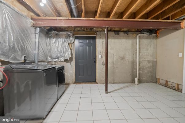 Interior, Washer