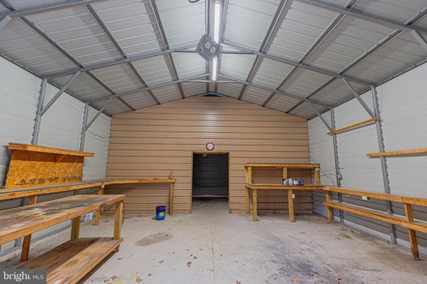 Garage, Interior
