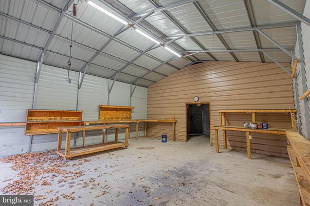 Garage, Interior
