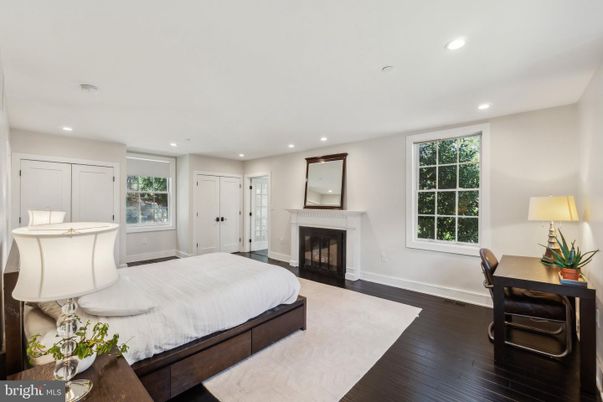 Bedroom, Fireplace, Interior, Recessed Lighting, Wood Texture Flooring