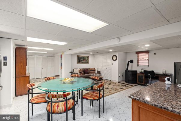 Dining room, Interior, Marble, Recessed Lighting