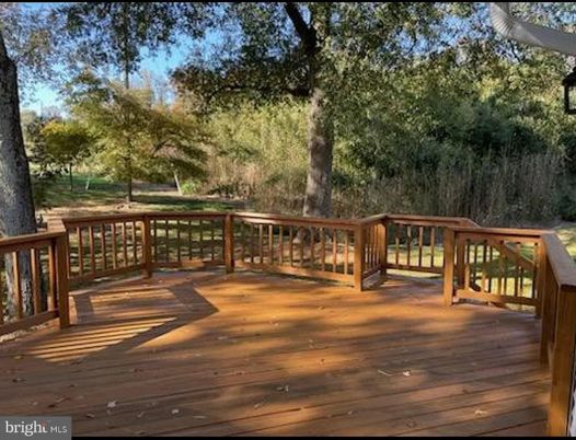 Exterior, Wood Texture Flooring