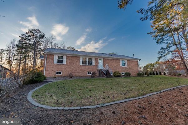 Backyard, Exterior, Facade, Brick Facade, Georgian