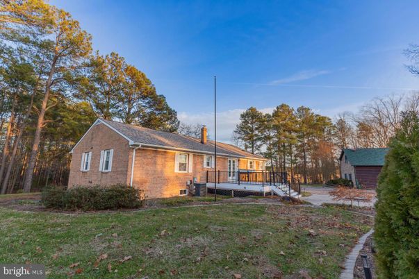 Backyard, Exterior, Facade, Brick Facade, Cape Cod