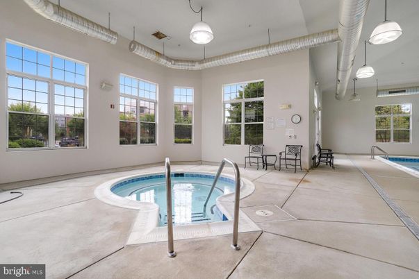 Interior, Pendant Lights, Pool