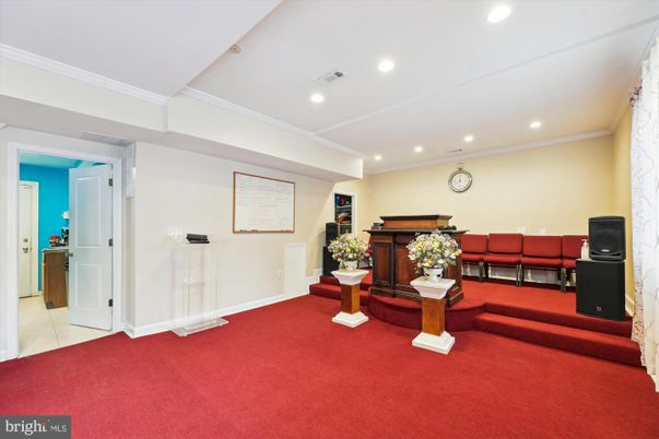 Interior, Piano, Recessed Lighting
