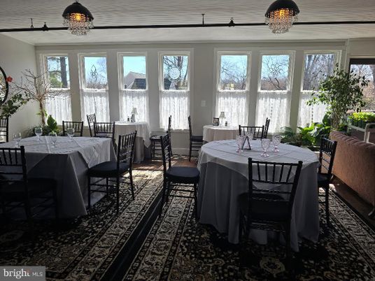 Chandelier, Dining room, Interior