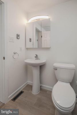 Bathroom, Interior, Wood Texture Flooring