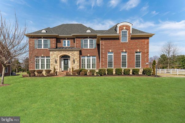 Exterior, Facade, Brick Facade, Georgian