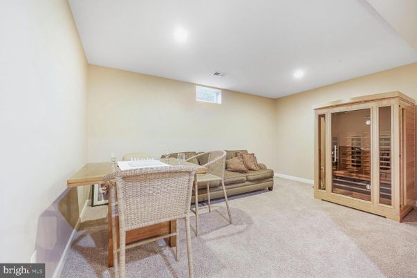 Dining room, Interior, Recessed Lighting
