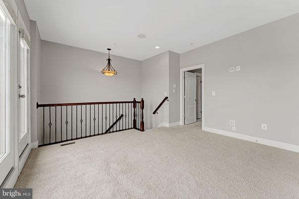 Empty room, Interior, Pendant Lights, Recessed Lighting