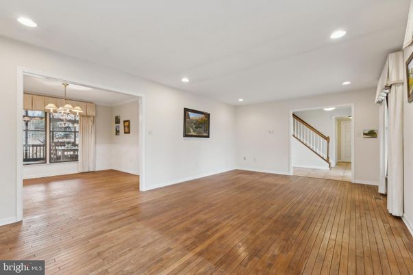 Empty room, Interior, Pendant Lights, Recessed Lighting, Wood Texture Flooring