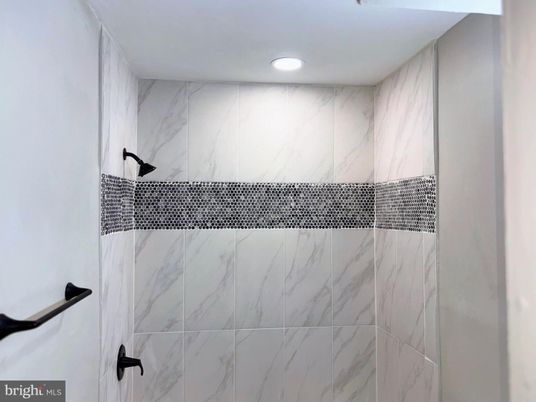 Bathroom, Interior, Marble Walls, Recessed Lighting