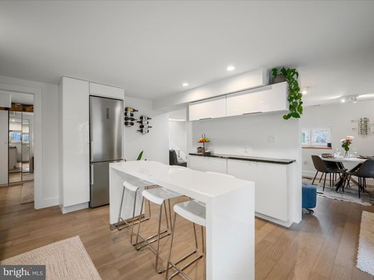 Dining room, Interior, Kitchen, Recessed Lighting, Wood Texture Flooring