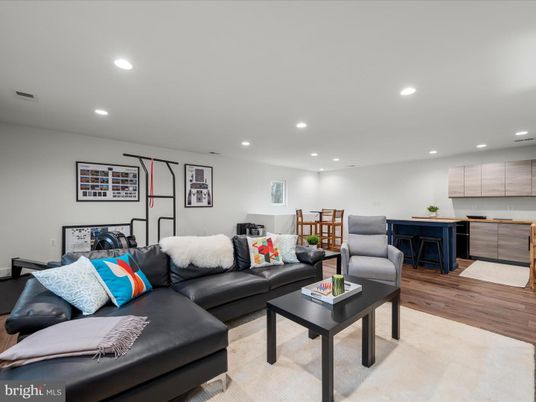 Dining room, Interior, Living room, Recessed Lighting, Wood Texture Flooring