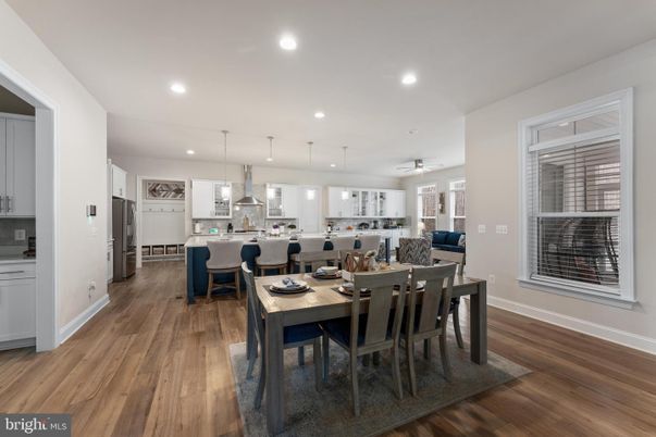 Dining room, Interior, Kitchen, Pendant Lights, Recessed Lighting, Wood Texture Flooring