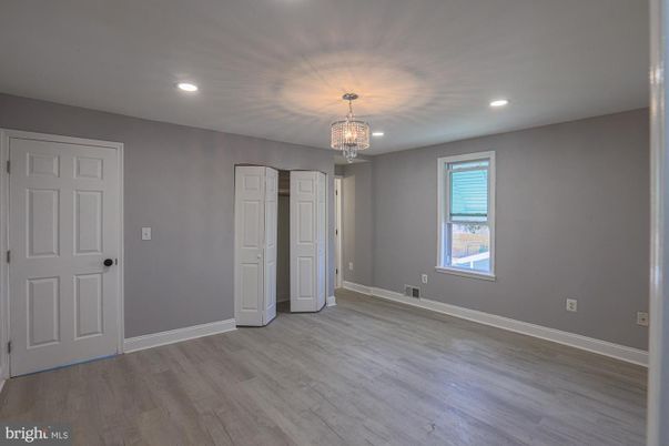 Chandelier, Empty room, Interior, Recessed Lighting, Wood Texture Flooring