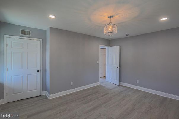 Chandelier, Empty room, Interior, Recessed Lighting, Wood Texture Flooring