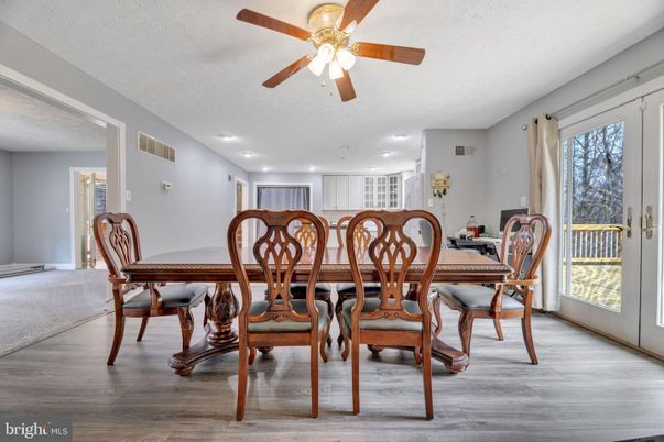 Dining room, Interior, Recessed Lighting, Wood Texture Flooring