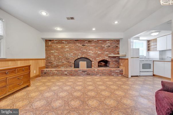 Fireplace, Interior, Kitchen, Recessed Lighting, Stone Walls, Washer