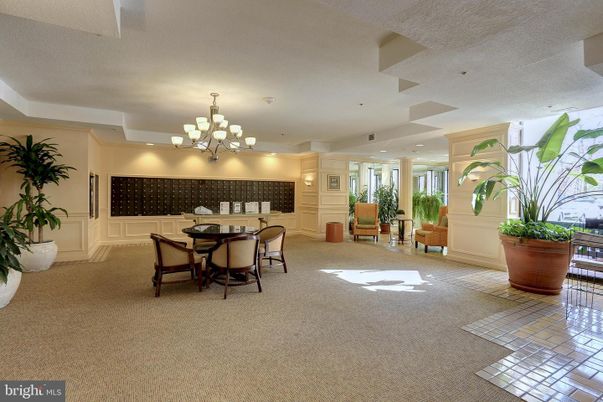 Chandelier, Dining room, Interior, Recessed Lighting