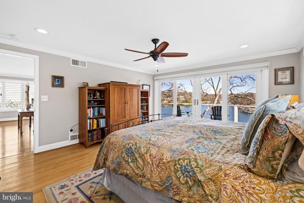Bedroom, Interior, Recessed Lighting, Water, Wood Texture Flooring