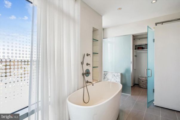 Bathroom, Free Standing Baths, Interior, Recessed Lighting