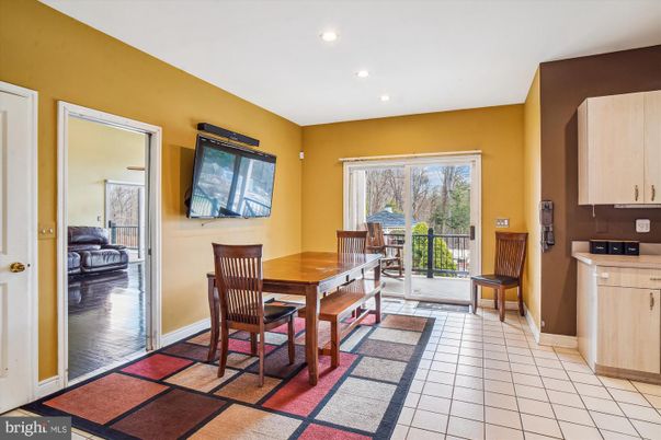 Dining room, Interior, Recessed Lighting