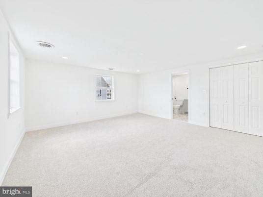 Bathroom, Empty room, Interior, Recessed Lighting
