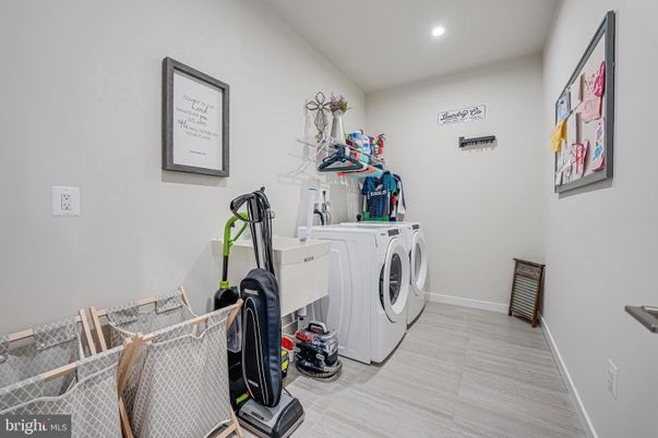 Interior, Recessed Lighting, Washer