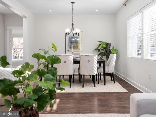 Chandelier, Dining room, Interior, Recessed Lighting, Wood Texture Flooring