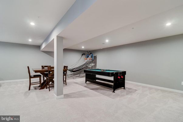 Billiard Table, Dining room, Game Room, Interior, Recessed Lighting