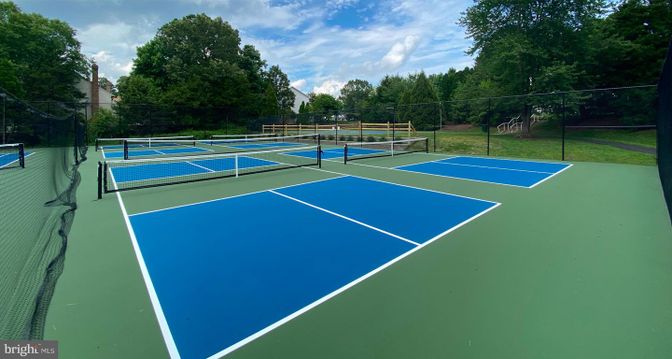 Exterior, Tennis Courts