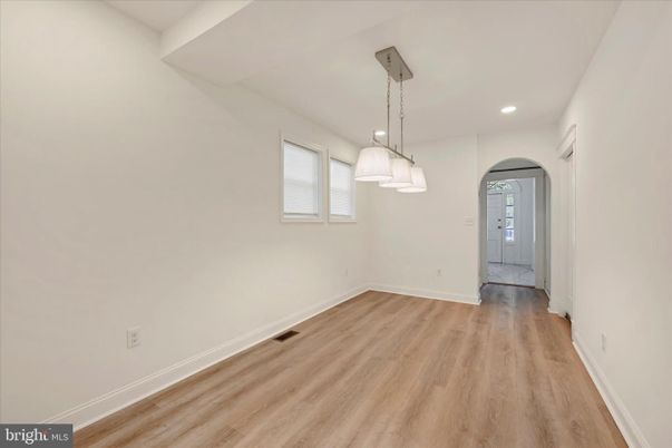 Empty room, Interior, Pendant Lights, Recessed Lighting, Wood Texture Flooring