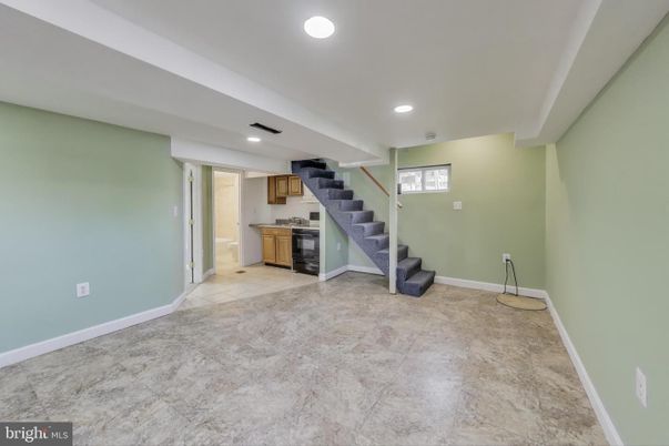 Empty room, Interior, Kitchen, Recessed Lighting