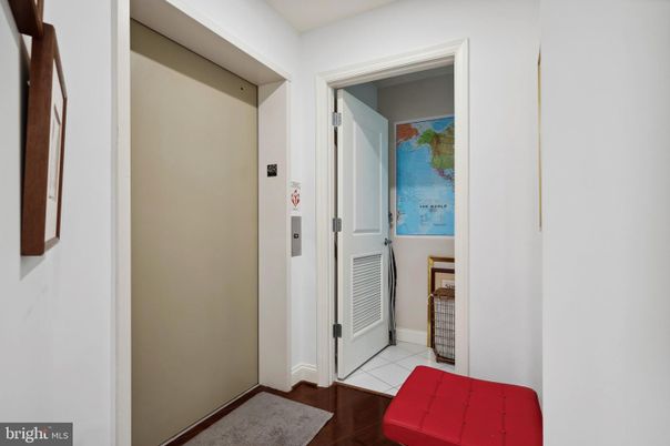 Elevator, Interior, Wood Texture Flooring