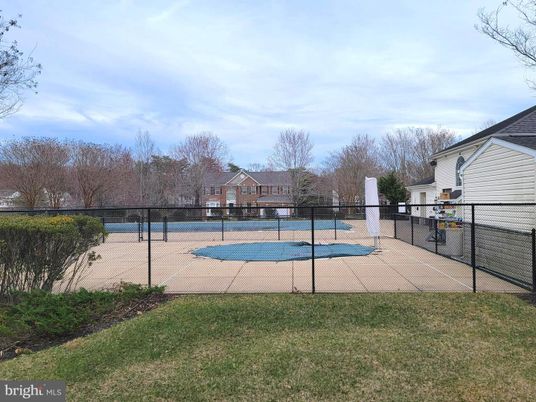Exterior, Tennis Courts