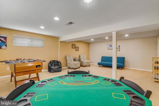 Game Room, Interior, Recessed Lighting