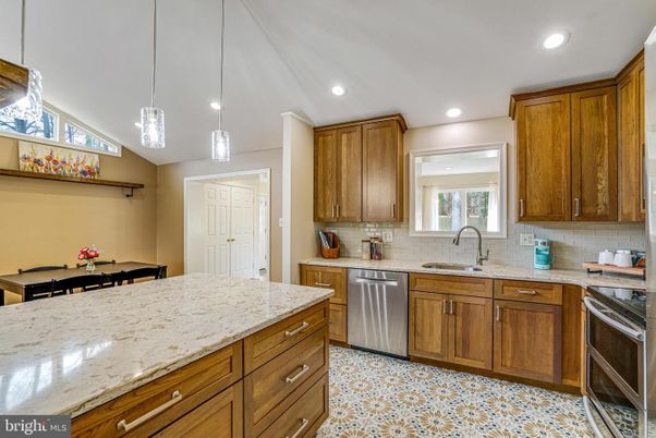 Interior, Kitchen, Pendant Lights, Recessed Lighting, Stainless Steel Appliances