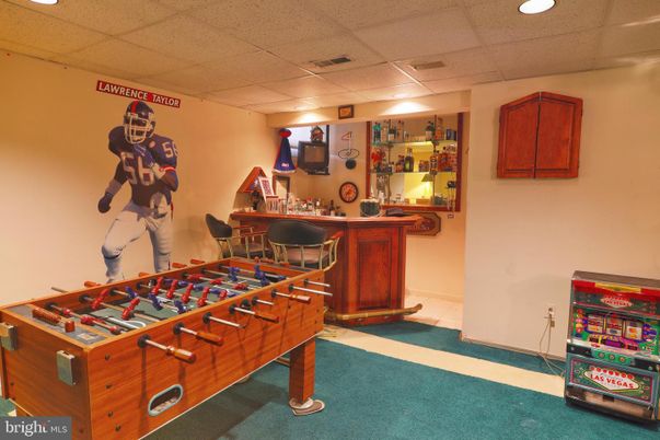Game Room, Interior, Recessed Lighting