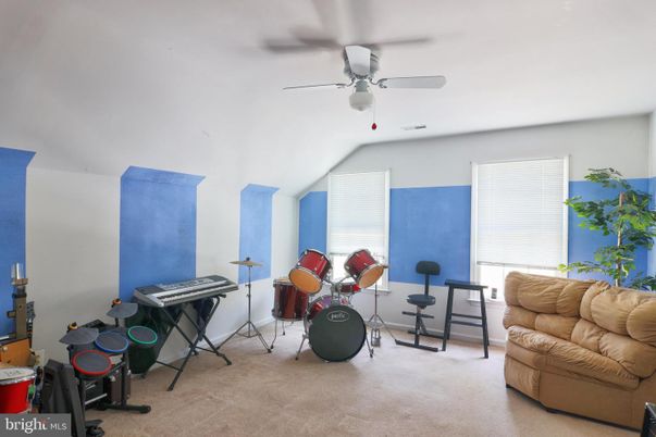 Fitness Equipment, Interior, Piano
