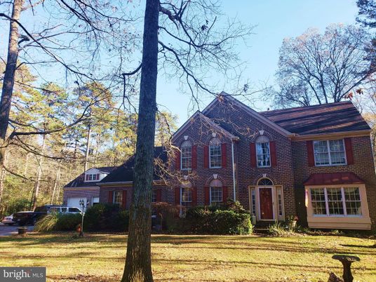 Exterior, Facade, Brick Facade, Brick Traditional