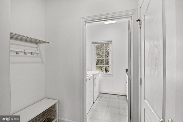Interior, Washer