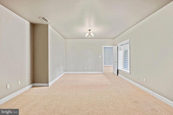 Chandelier, Empty room, Interior