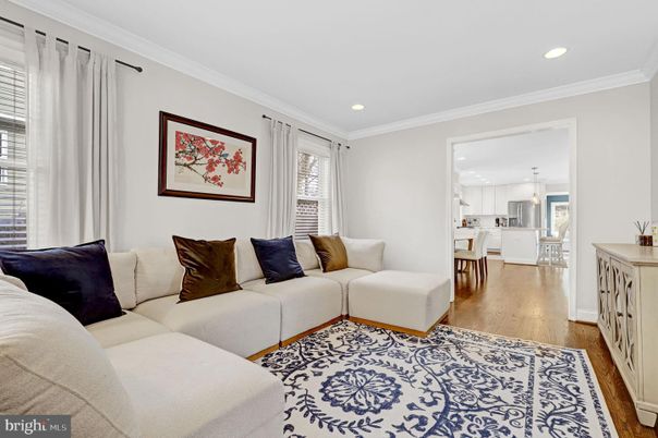 Interior, Kitchen, Living room, Pendant Lights, Recessed Lighting, Wood Texture Flooring