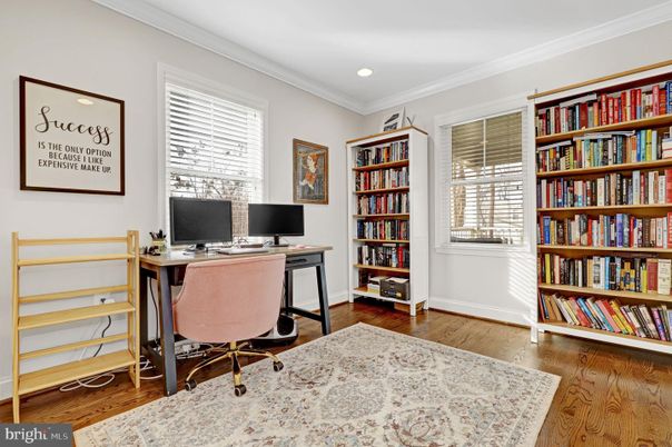 Home Office, Interior, Recessed Lighting, Wood Texture Flooring