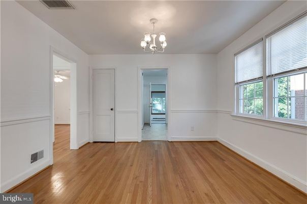 Chandelier, Empty room, Interior, Wood Texture Flooring