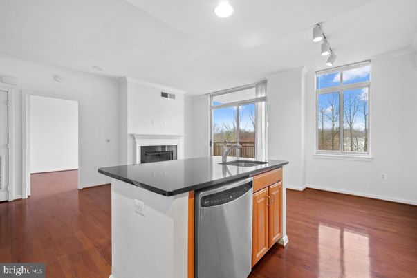 Fireplace, Interior, Kitchen, Recessed Lighting, Wood Texture Flooring