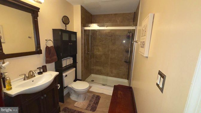 Bathroom, Glass Shower, Interior